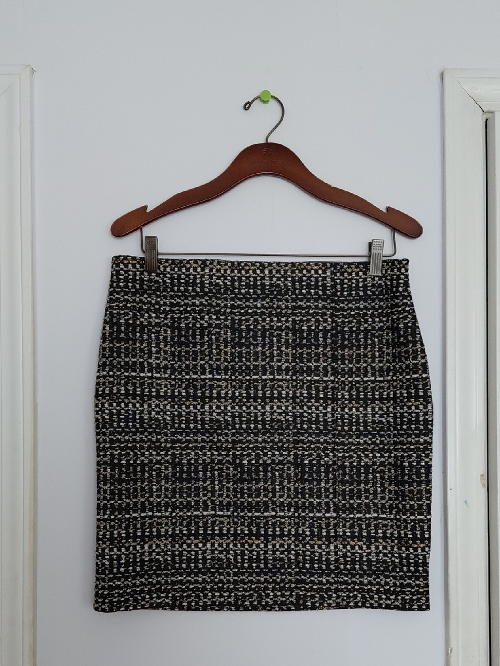 Classic Black & White Tweed Pencil Skirt